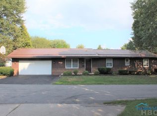 459 Circular Dr, Upper Sandusky, OH 43351