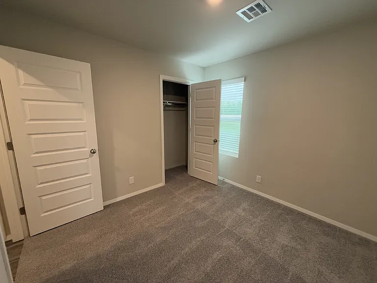 1114 W 8th Pl — Photo 10