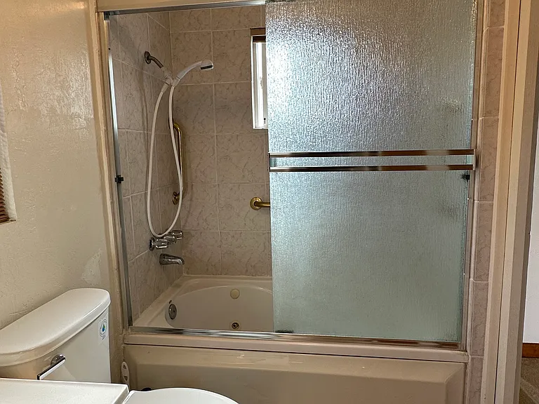 2nd bathroom