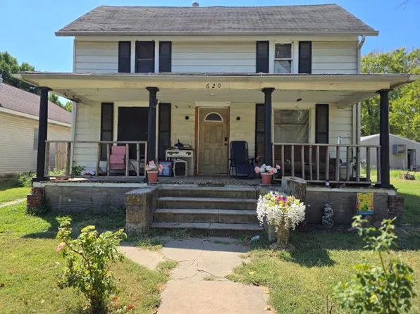 620 Adams St, Fredonia, KS 66736