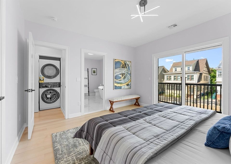 1st image of 446 Broadway #2