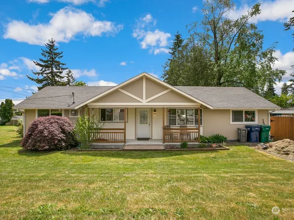 2207 SW 328th Street, Federal Way, WA 98023