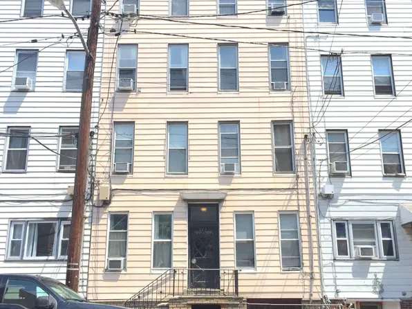 323 Grand St #2L, Hoboken, NJ 07030