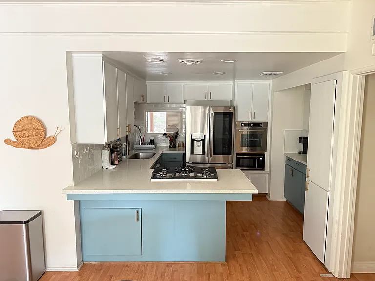 8357 Elsmore Dr — Photo 4