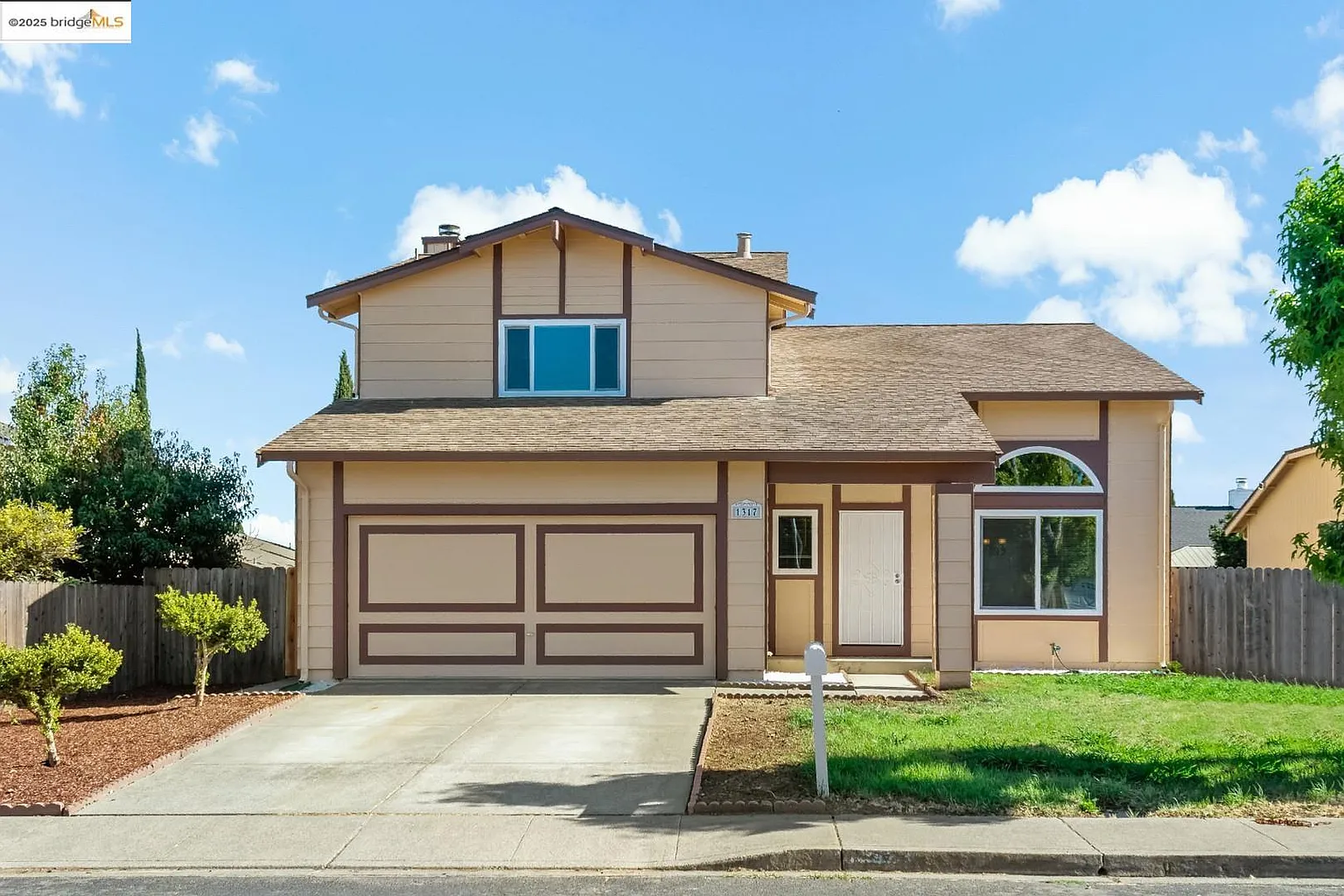 1317 Rebecca Dr photo 1