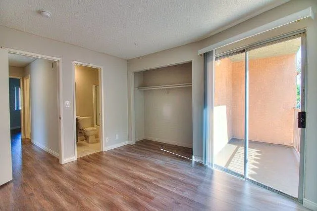 1365 Newport Ave #203 — Photo 11