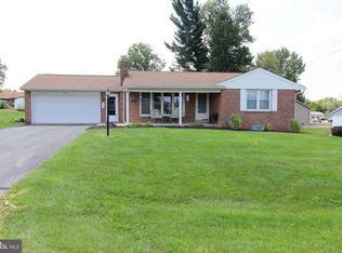 3550 Sycamore Rd, Dover, PA 17315