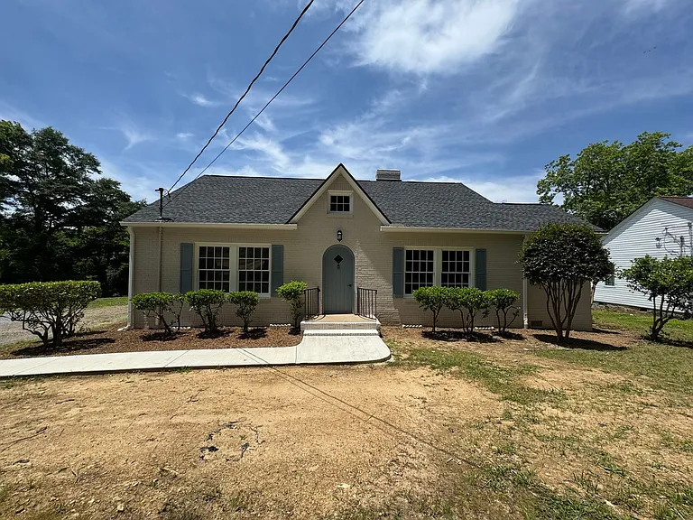 18 Blacks Bluff Rd SW — Photo 4