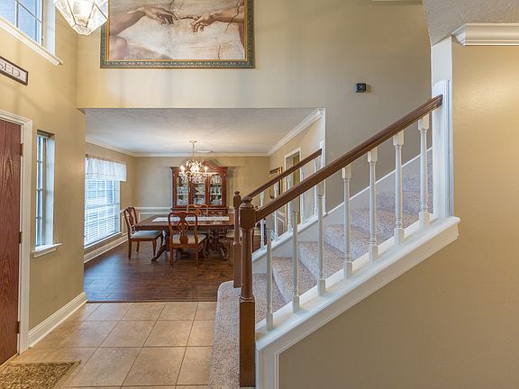 5th image of 2112 N Mission Cir