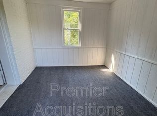 609 Mather St #D, Alton, IL 62002