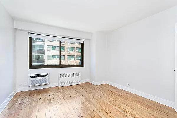 Rented by Living New York | media 8