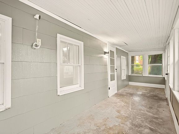 4th image of 525 N Gallatin St