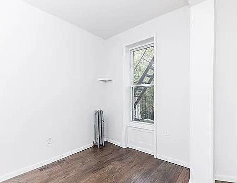 3rd image of 204 Macdonough St APT 3A