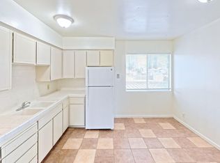 1215 Minnewawa Ave APT G, Clovis, CA 93612