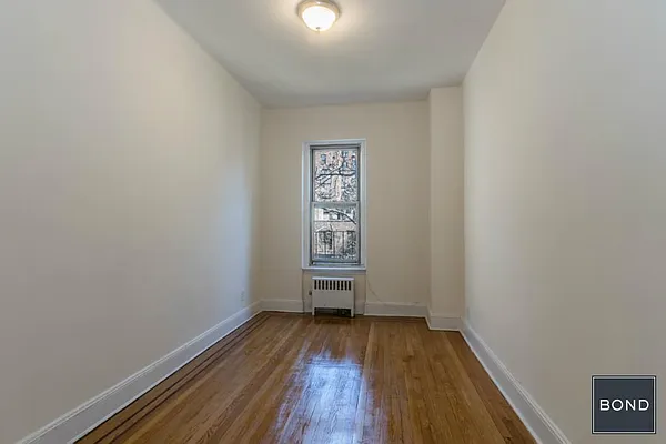 Rented by Bond New York | media 7