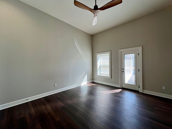 2nd image of 116 E 4th Ave