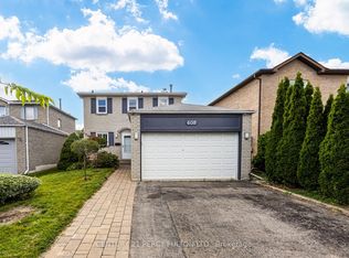 608 Beckworth Sq, Pickering, ON L1V3X4