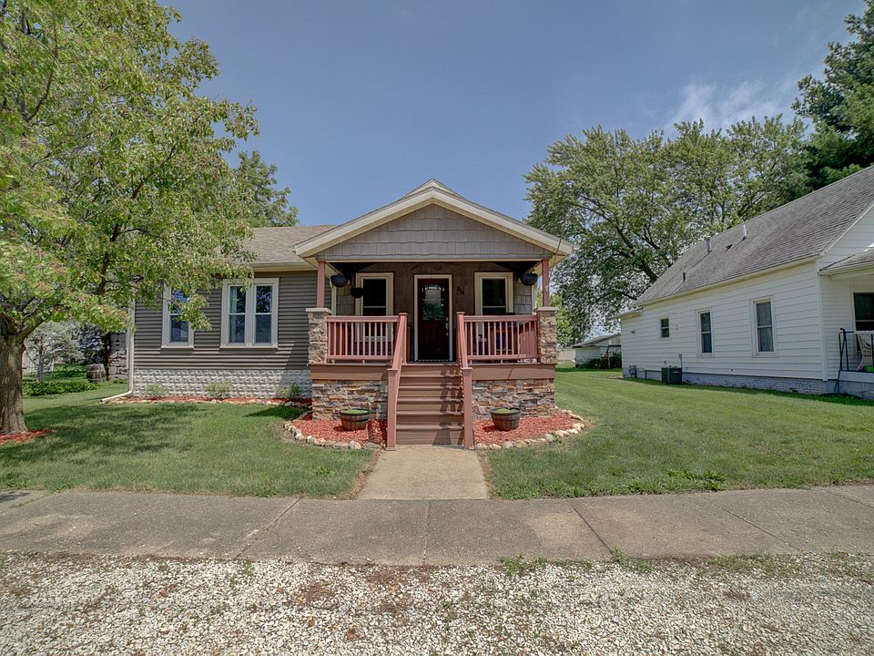 1st image of 110 S 1st St