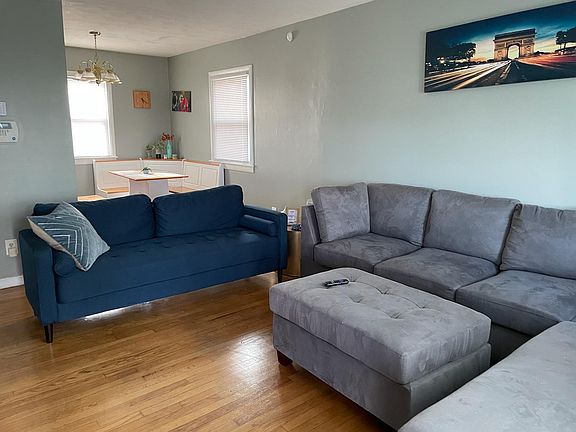 5th image of 2408 Northumberland Ave