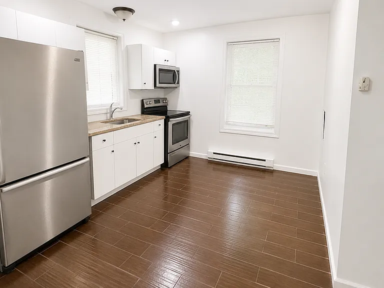 11 Summer St #1B — Photo 2