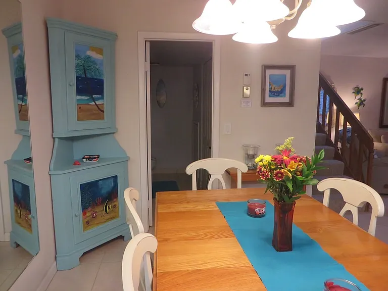 825 Center St #13C — Photo 14