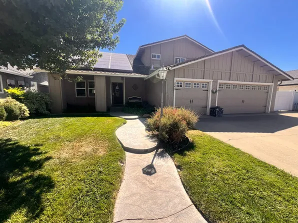 549 1st St, Escalon, CA 95320