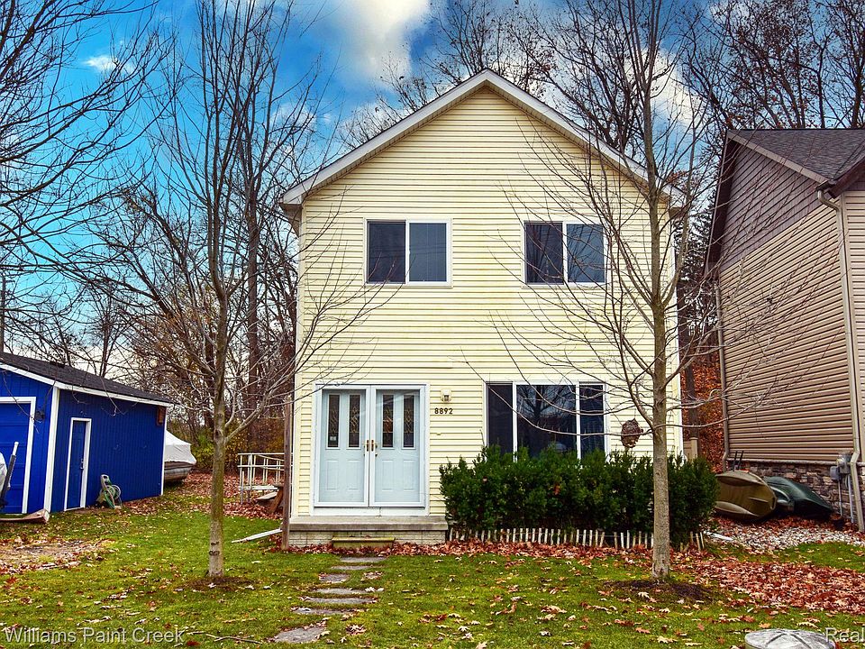 1st image of 8892 Lagoon Dr