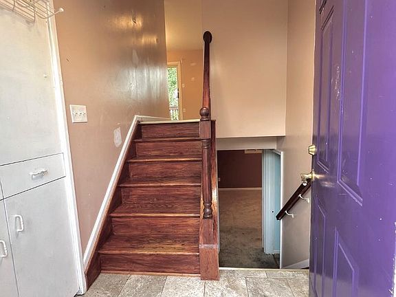 2nd image of 322 Stonecastle Ave