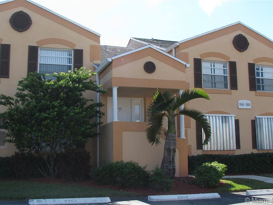 1st image of 2662 SE 19th Ct E #205