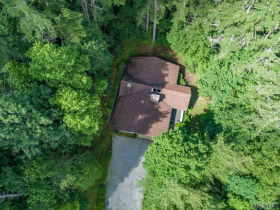 5th image of 73 Mount Lori Dr