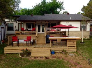 122 Peninsula Point Ter, Mabank, TX 75156