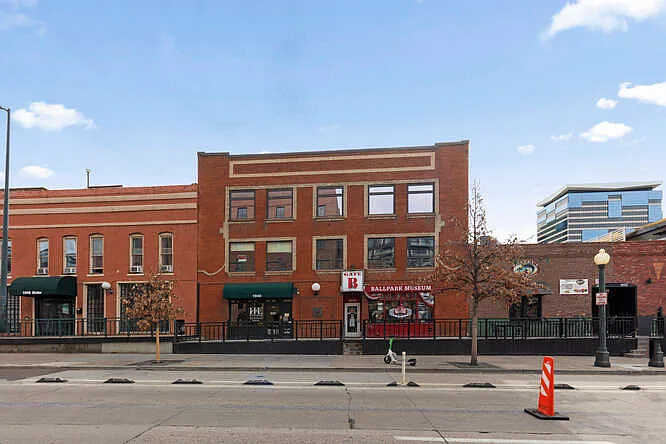Building Photo - 1940 Blake St