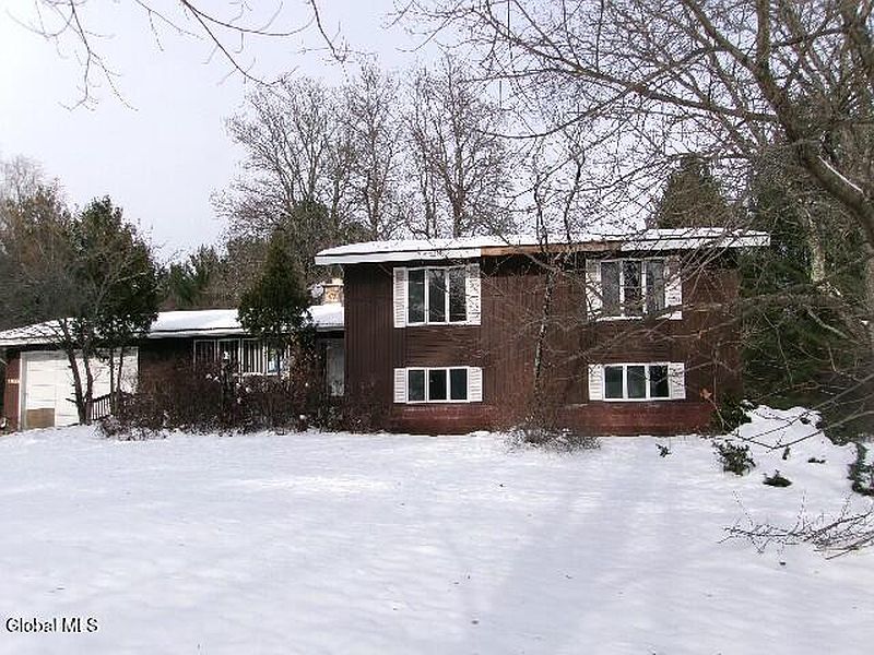 4th image of 1958 Putnam Road