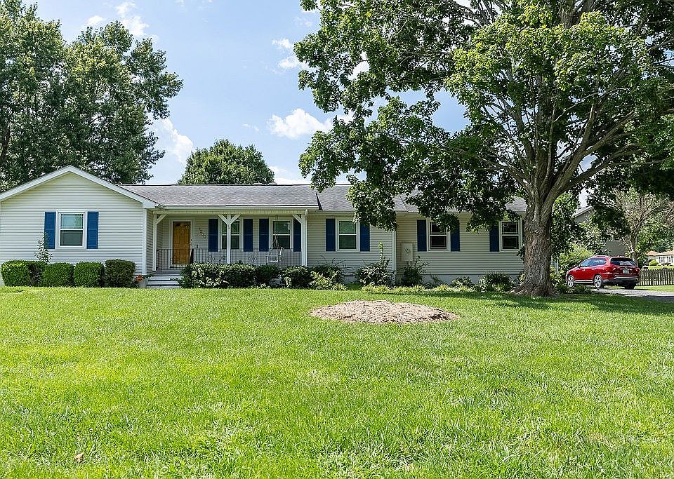 1st image of 1200 Pin Oak Dr
