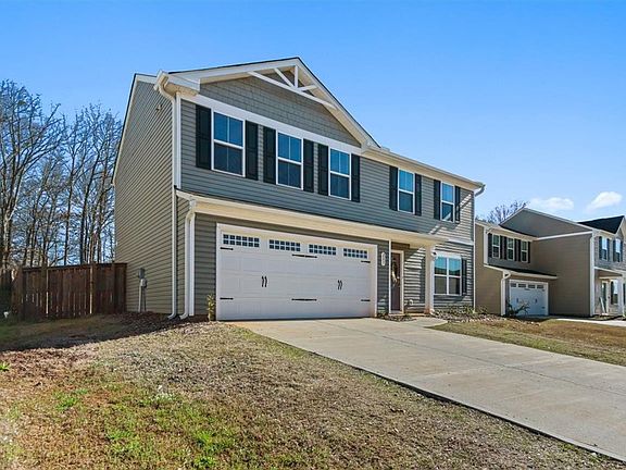 4th image of 205 Burr Oak Ln