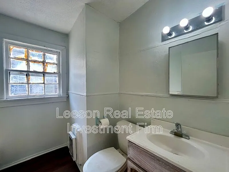 2 bed, 1.0 bath, 900 sqft, $750 — Photo 4