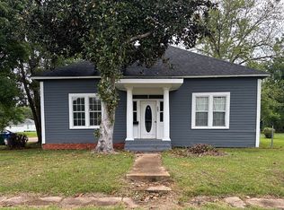 502 Maple St, Oakdale, LA 71463