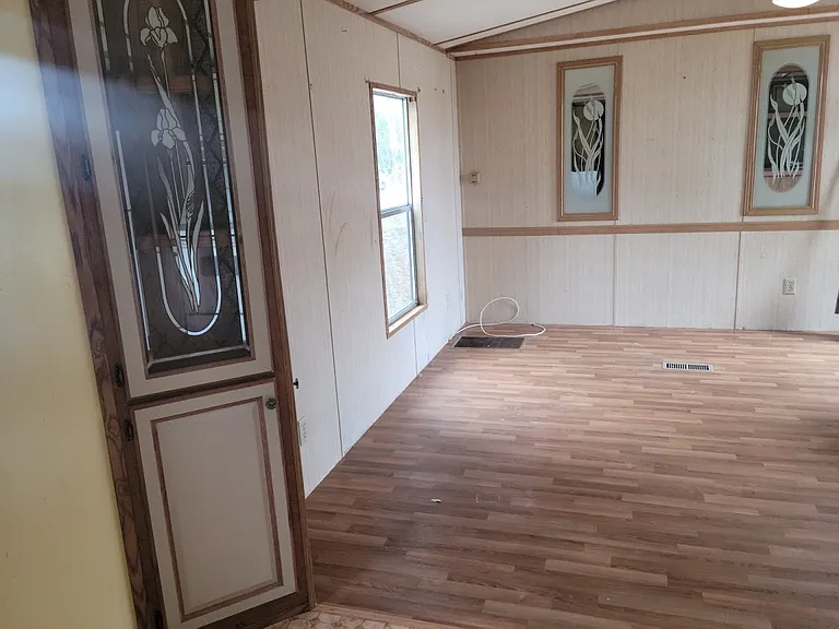 1832 Kent Dr — Photo 11