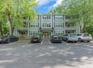 1801 Tanglewood Ct, Helmetta, NJ 08828