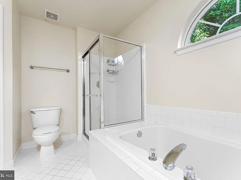 5783 Rhode Island Dr — Photo 20