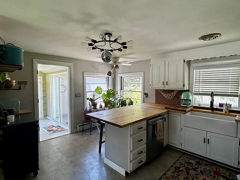 34 Malilly Rd — Photo 9