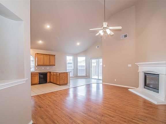 3rd image of 2109 Trina Dr