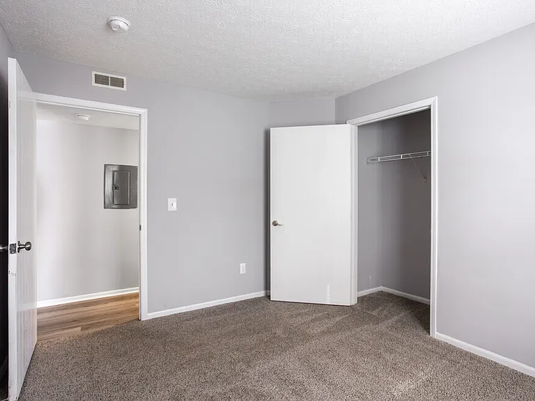 Park Vista Apartments — Photo 4