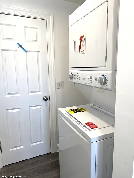 100 Stoll St #2 — Photo 6