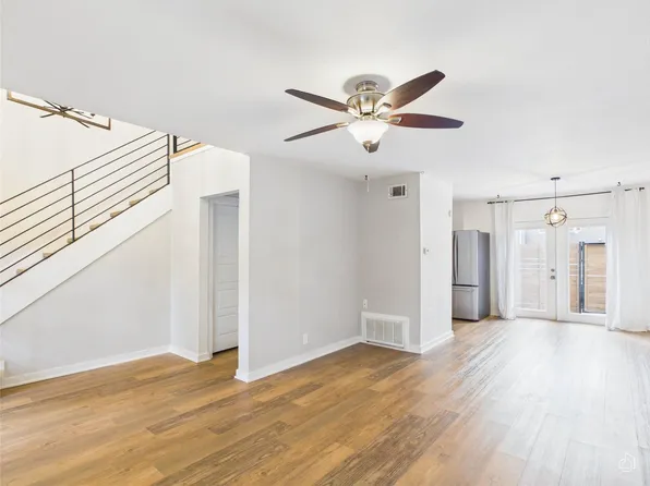 6211 Manor Rd APT 107, Austin, TX 78723