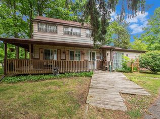 409 Legrande St, Holly, MI 48442