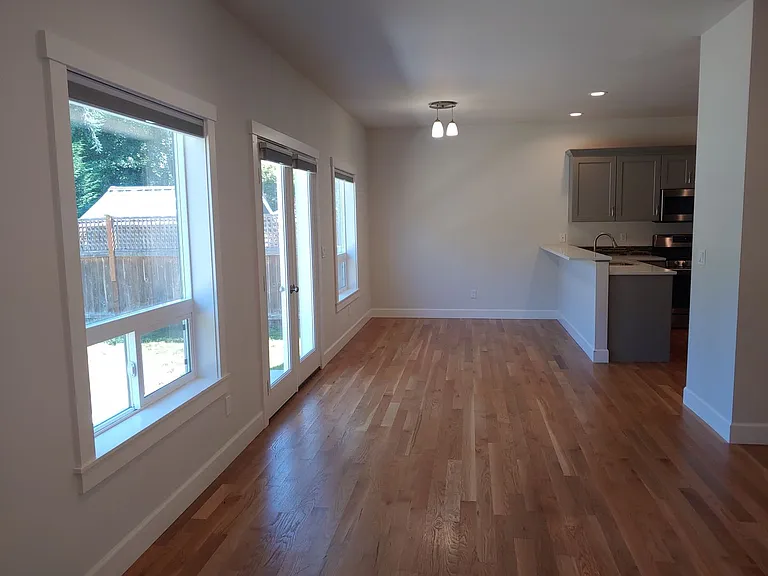 1803 Watkins Rd — Photo 5