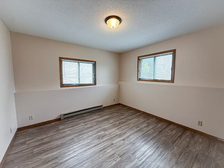622 Saxonwood Rd — Photo 6