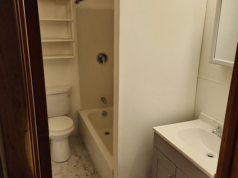 1st image of 336 S Main St APT 3