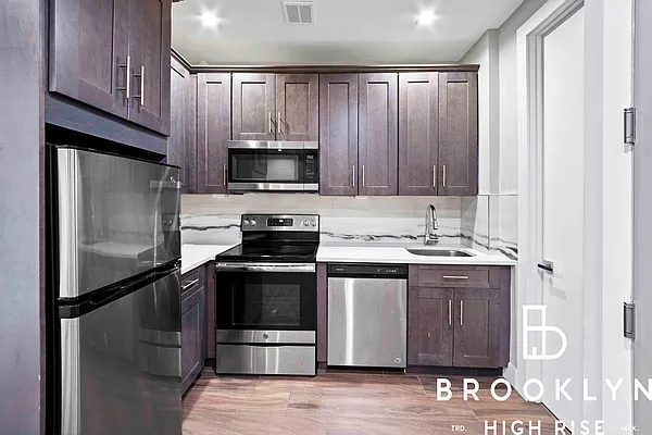 Rented by Brooklyn High Rise LLC | media 19